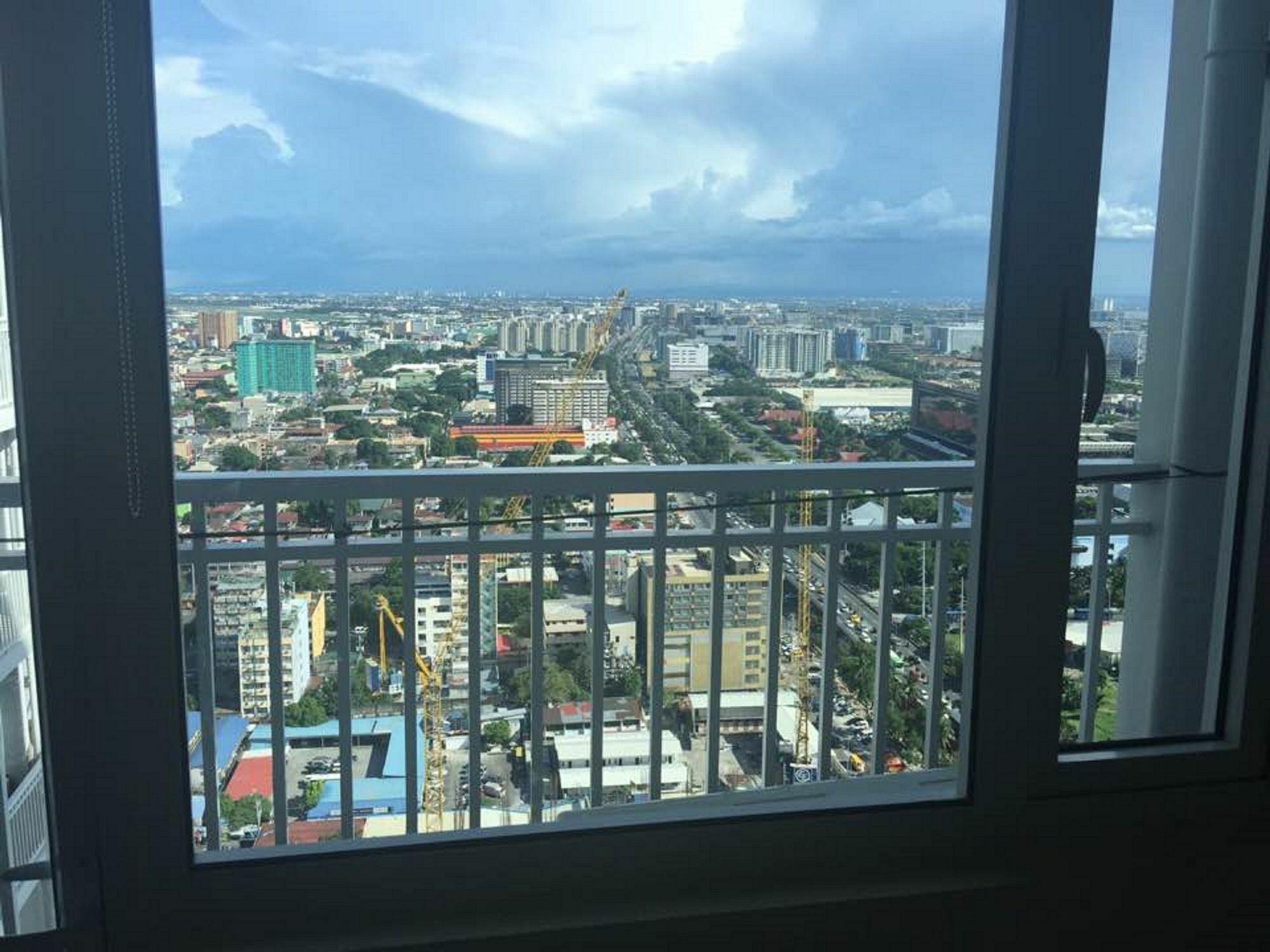 Seabreeze Residences At Breeze Residences Pasay Bagian luar foto