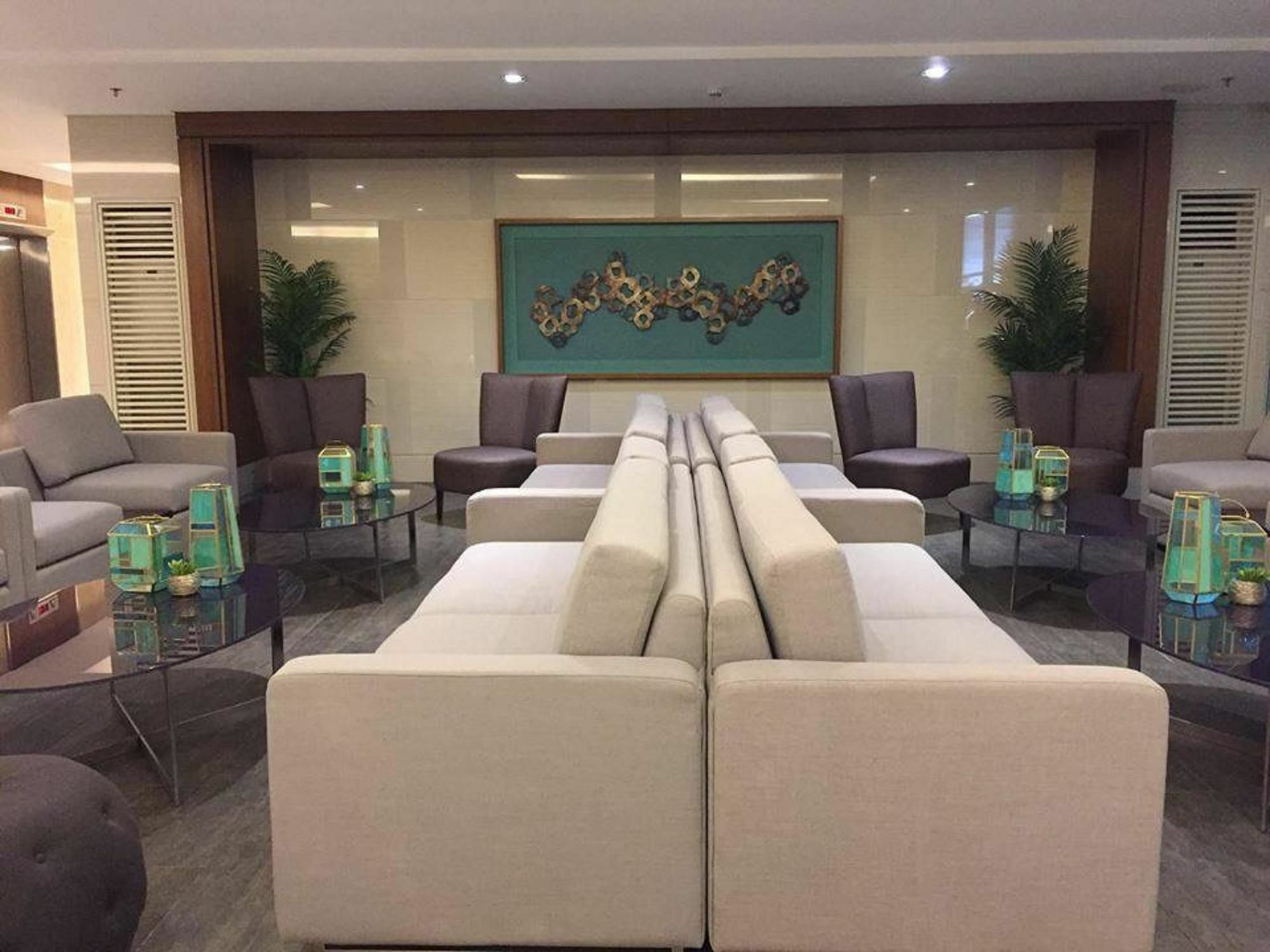Seabreeze Residences At Breeze Residences Pasay Bagian luar foto